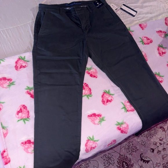 Men’s Tommy Bahama Gray Harbor Point Flat Front Straight Leg Pant (size 32 x 30) - Picture 3 of 11